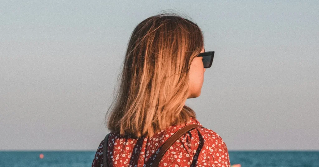 Back side of a girl having a lob.